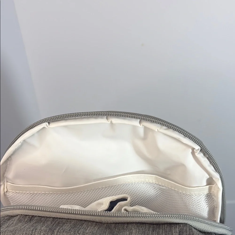 Chic‎ Gray Women's Backpack - Picture 13 of 14